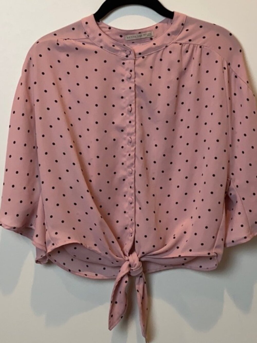 Active USA polka dot blouse. Size medium - Picture 2 of 6